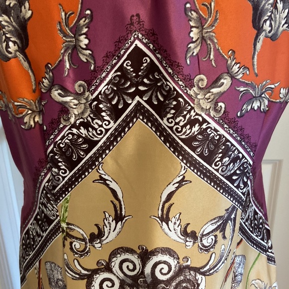 Stunning Gabby Skye Fully Lined Shift Dress. Size 8. - Picture 6 of 12